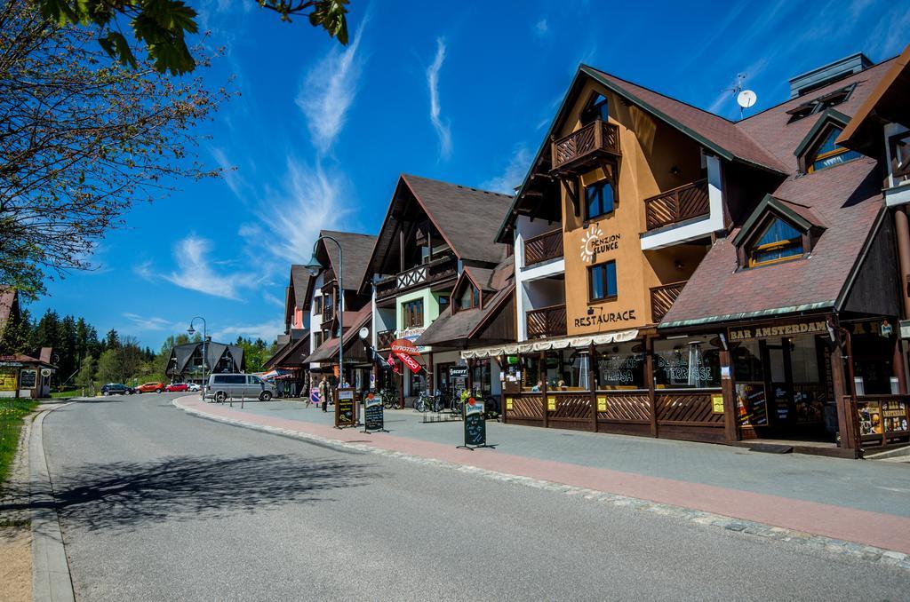 Resort Slunce Harrachov Bagian luar foto